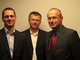 Studienautor Oliver Jendro, Theo Reinerth und Helmut Pfeifenberger, Brother, ''sehen schwarz für das papierlose Büro''.